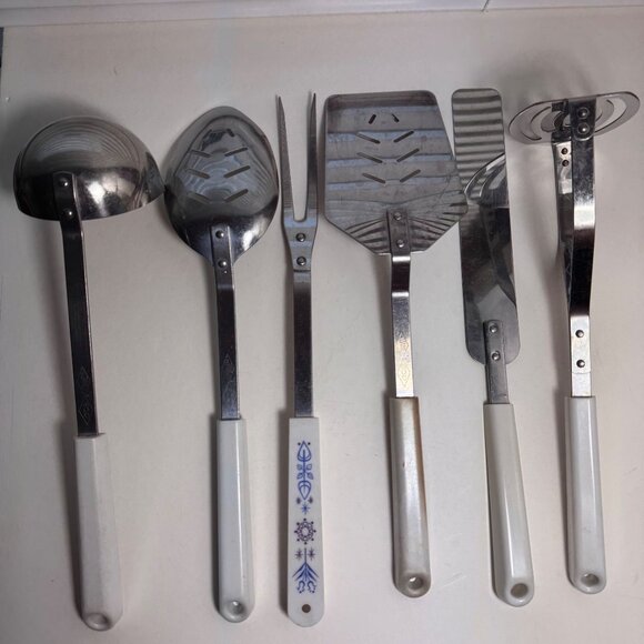 Vintage ACE 6 Piece Kitchen Utensils Spatula Masher Ladel Spoon USA Blue Flaws - Picture 5 of 10